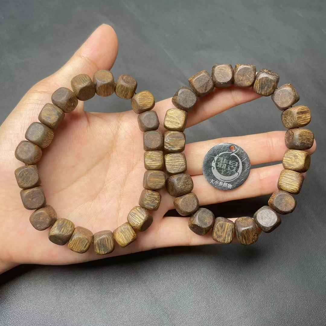 沉香翡昱-N10-37495-沉香手串/约20颗/约10+/-多样性发其一-C