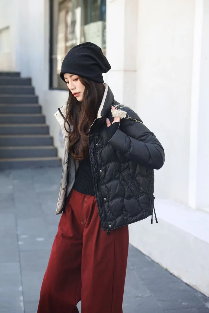 《霞姐服饰》巧心思大牌时尚拉链反领棉服外穿轻薄韩版货号，9915