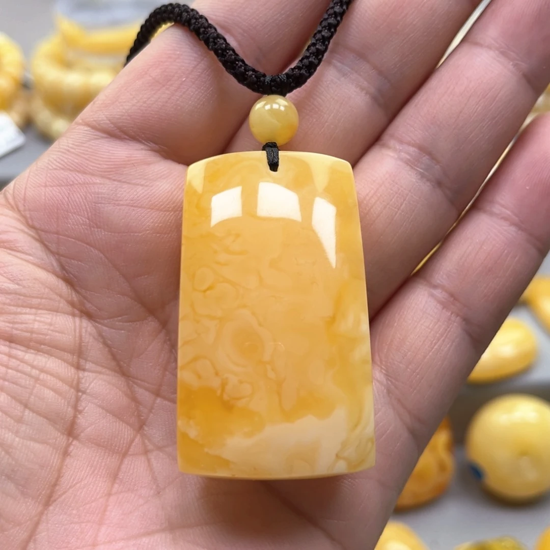 琥珀颈饰未镶嵌吊坠