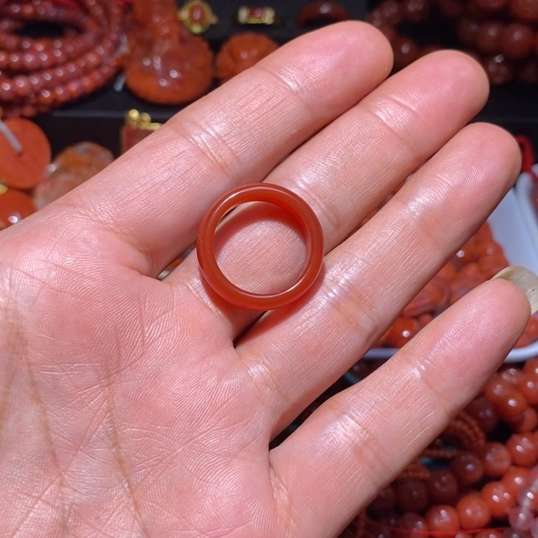 未镶嵌戒圈南红玛瑙