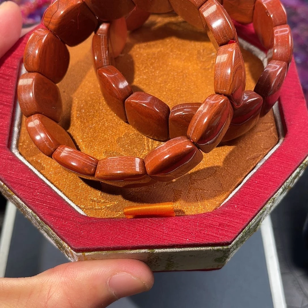 无无红丝绒手牌16号