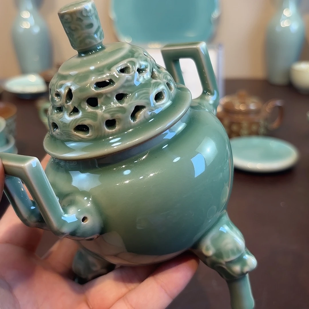 佛***子瓷片龙泉青瓷龙泉青瓷