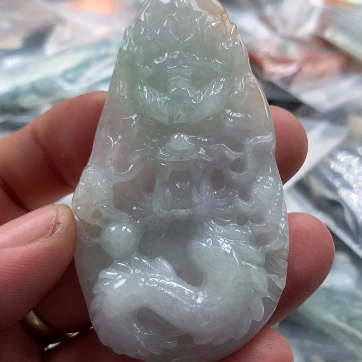 翡翠未镶嵌颈饰保真天然a货翡翠