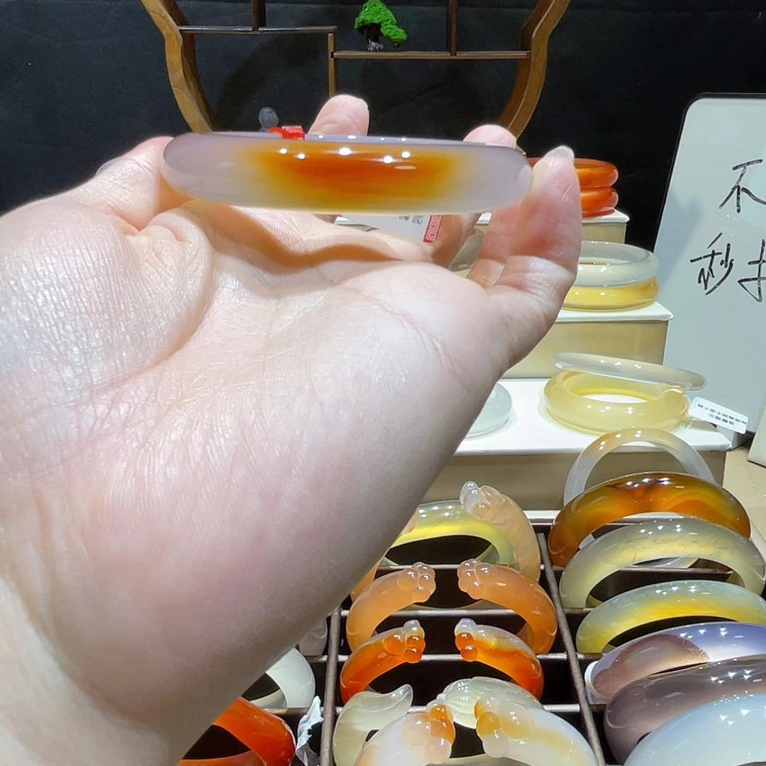 玛瑙/玉髓未镶嵌手镯