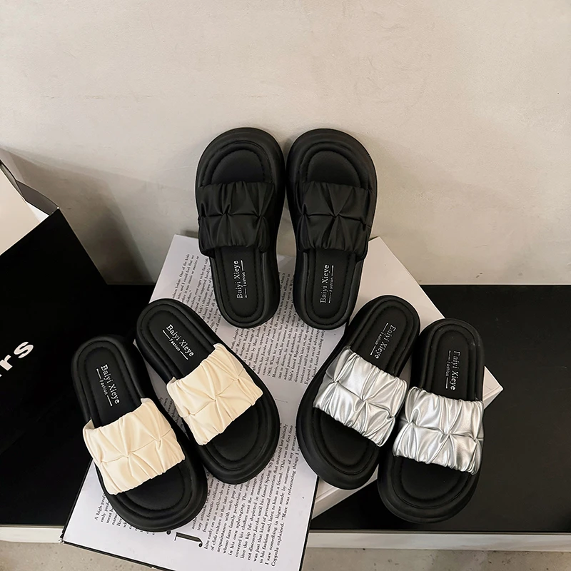 韩版厚底一字拖女夏季外穿2025年新款时尚百搭增高防滑沙滩凉拖鞋