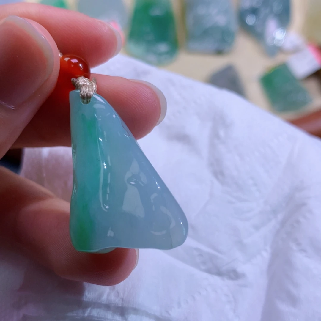 【闪购商品】颈饰未镶嵌翡翠