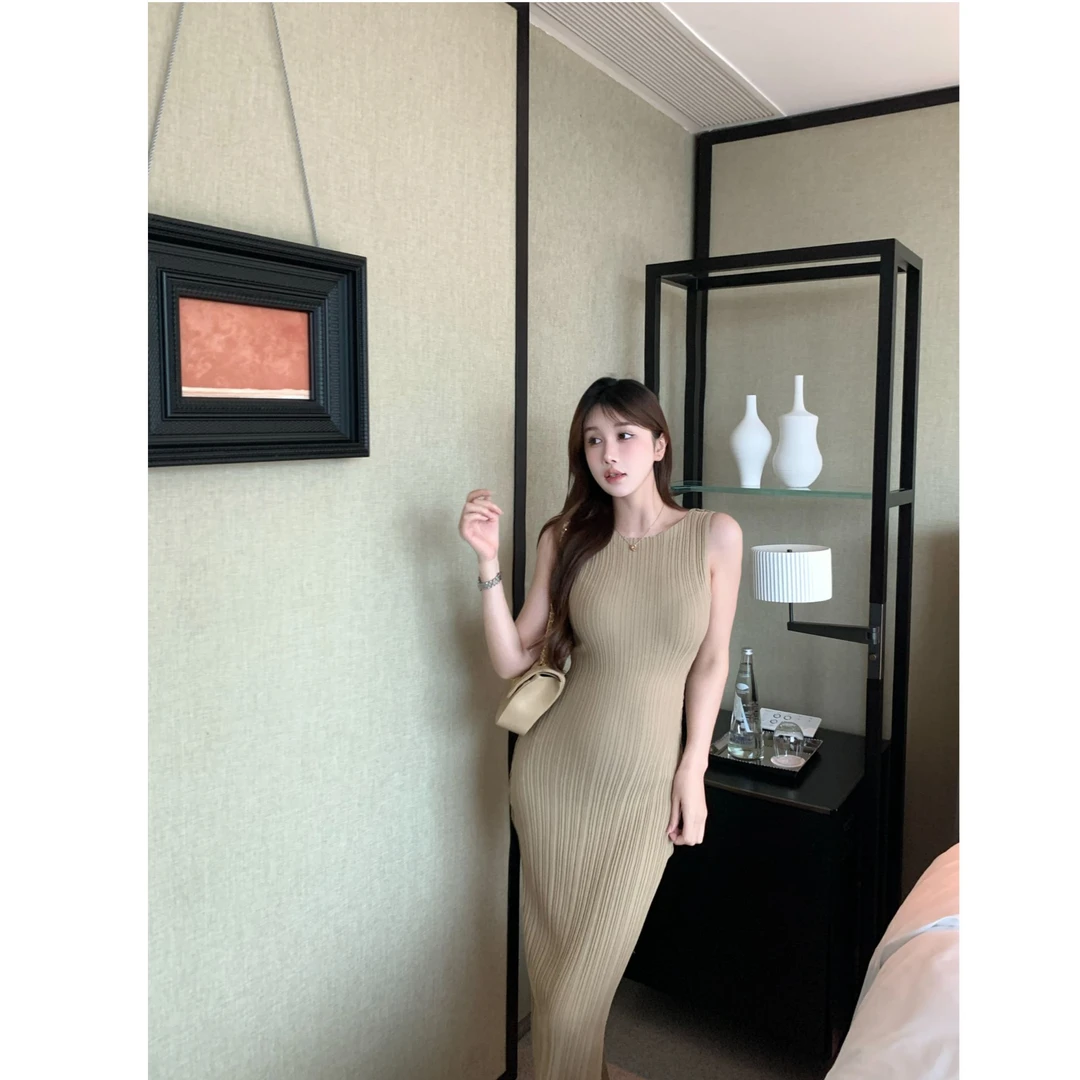 愉悦 夏季无袖夏季开叉连衣裙包臀长裙开叉复古连衣裙 81785