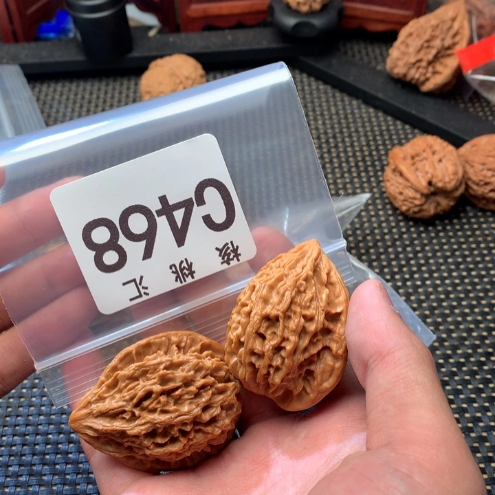 @***@文玩核桃吊坠13陵鸡心