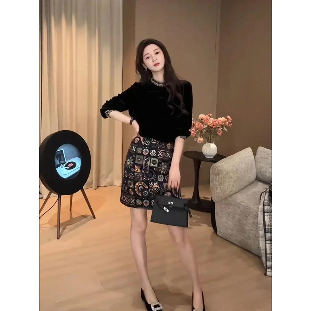 2025秋季新款今年流行新中式国风套装时尚气质独特上衣半裙两件套