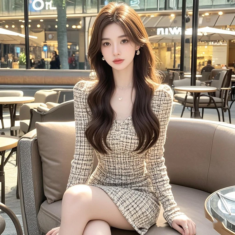 法式小香风格纹V领长袖连衣裙女富家千金高级感收腰显瘦包臀短裙