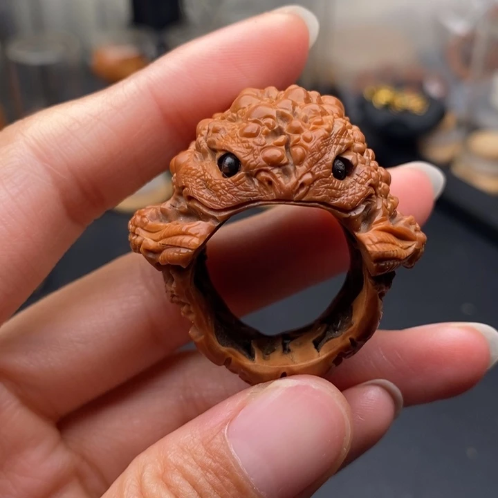 橄榄核吊坠金蟾扳指