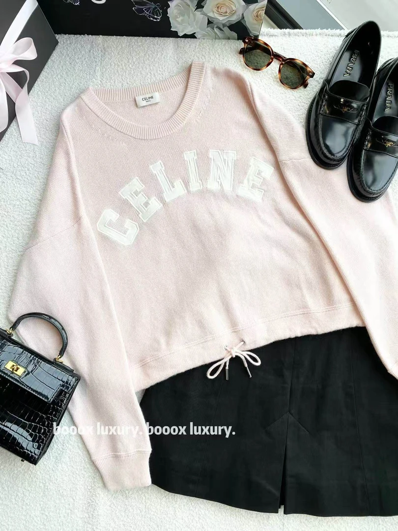 95新 Celine/思琳 rc0121 羊毛 粉色羊绒字母毛衣 XS码