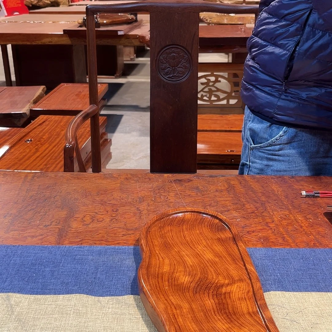 玉木（非红木类）巴花学名古夷苏木