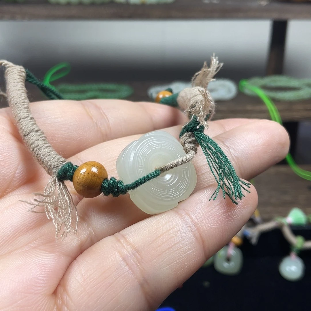 手链未镶嵌和田玉