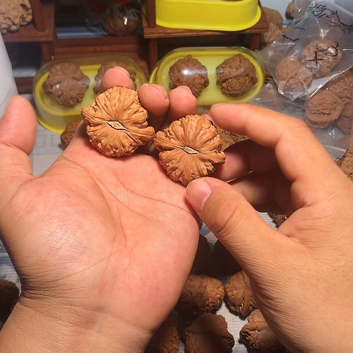 *****吊坠文玩核桃白狮子