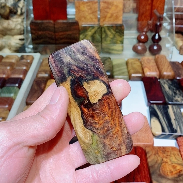 恰***耶香榧木木质哈把玩件55558