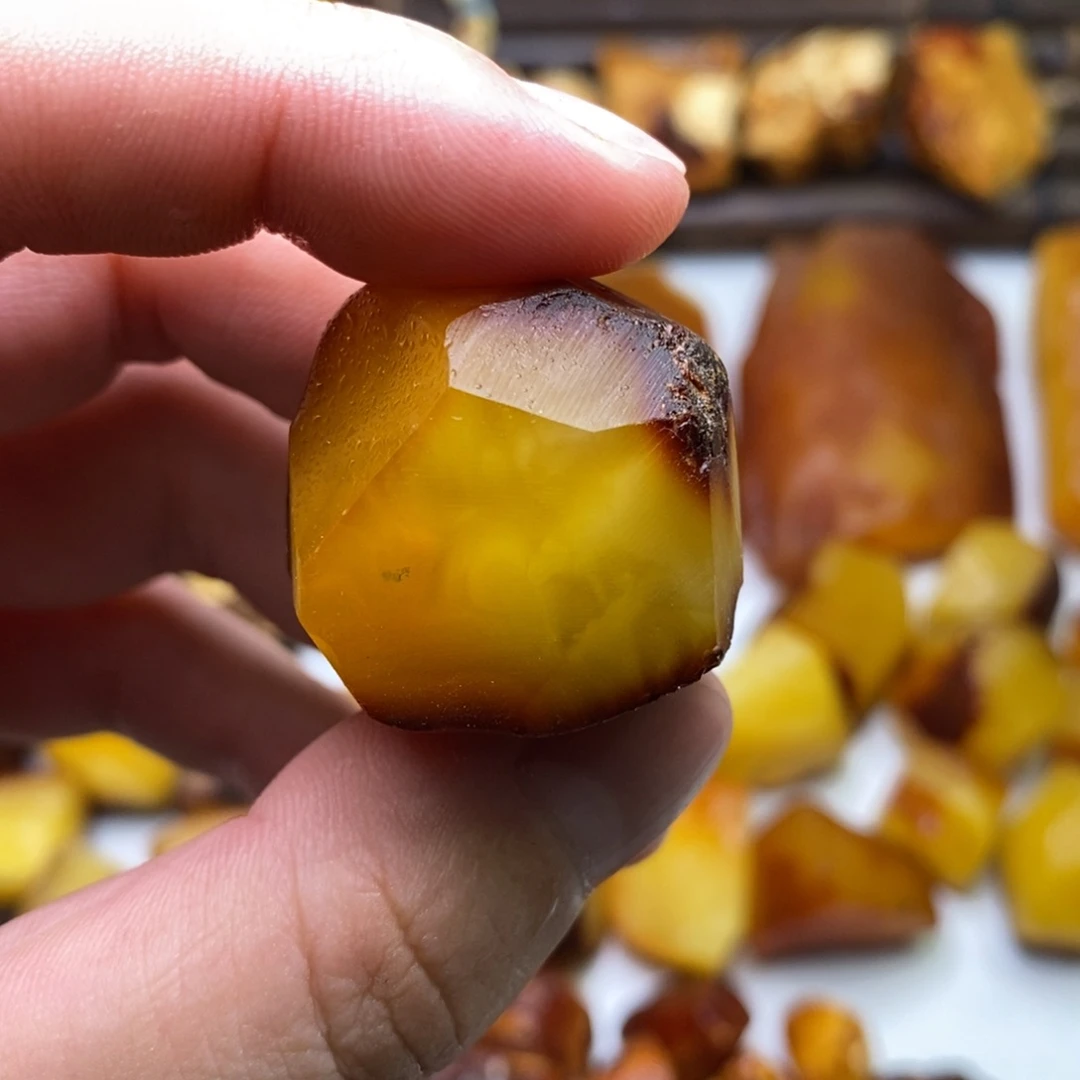 定制琥珀22焦皮珠子料