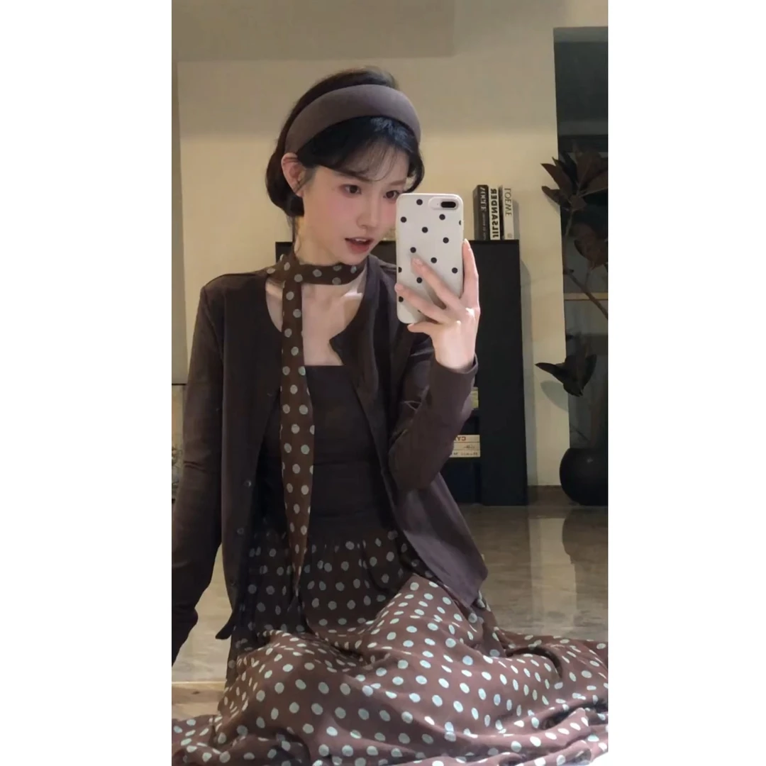 韩系穿搭一整套甜美减龄温柔吊带上衣针织开衫波点半身裙三件套女