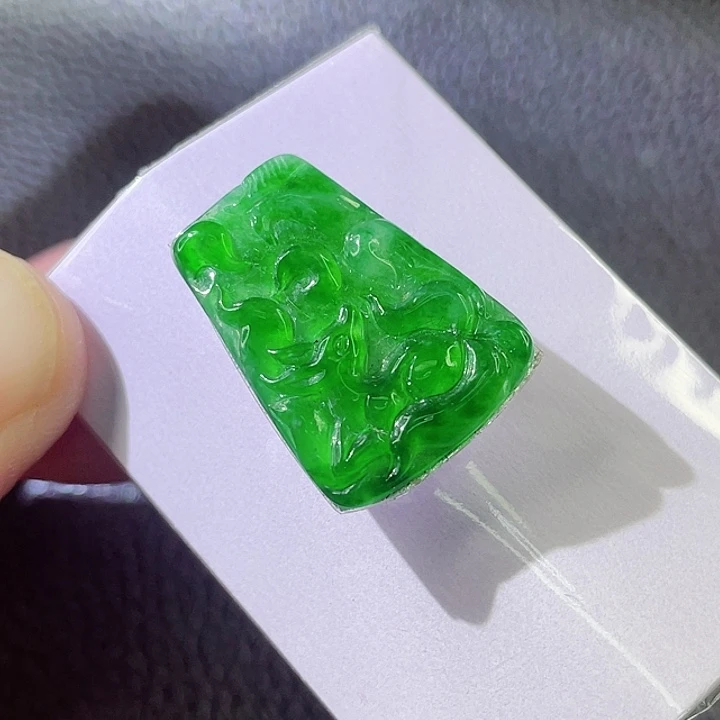 定制翡翠未镶嵌翡翠