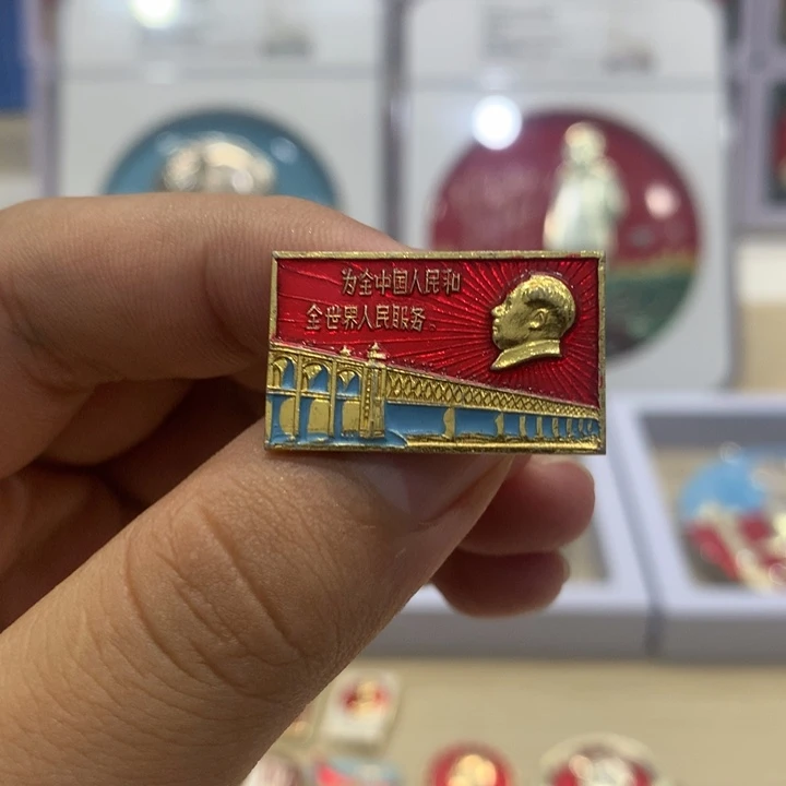 铝武汉长江大桥服务章