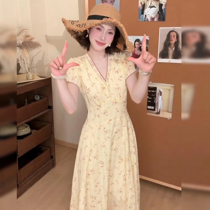 2025茶歇法式短袖碎花裙黄色连衣裙女夏日绝美小裙子气质长裙3855
