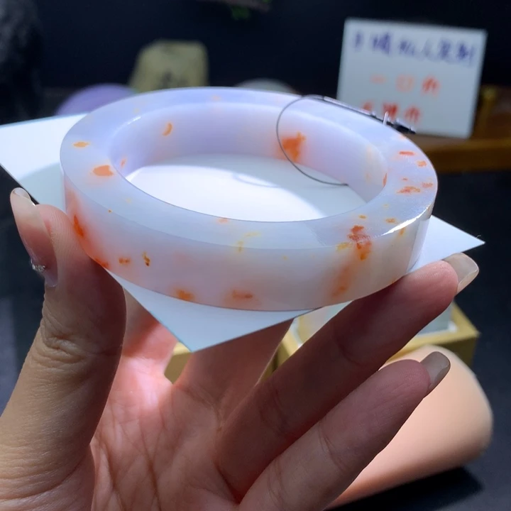 淮***司定制翡翠未镶嵌翡翠手镯