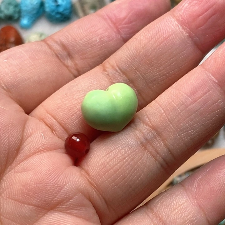 南红玛瑙未镶嵌颈饰