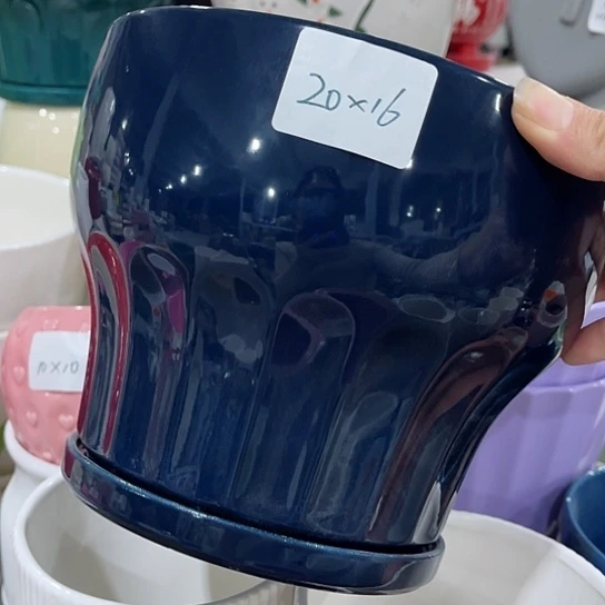 多肉绿植陶瓷花盆9.9包邮，有孔