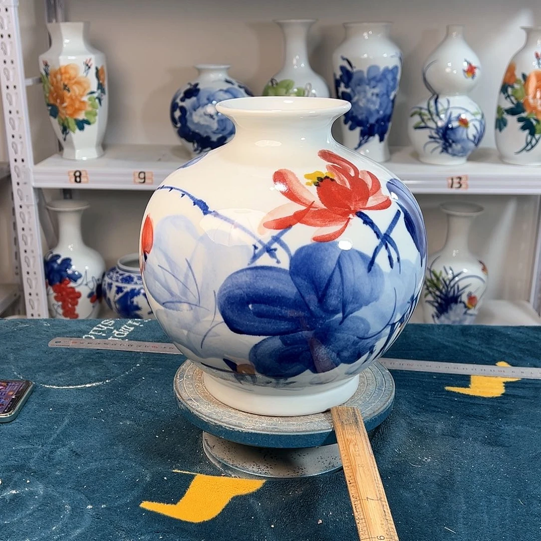 摆件景德镇陶瓷石红荷