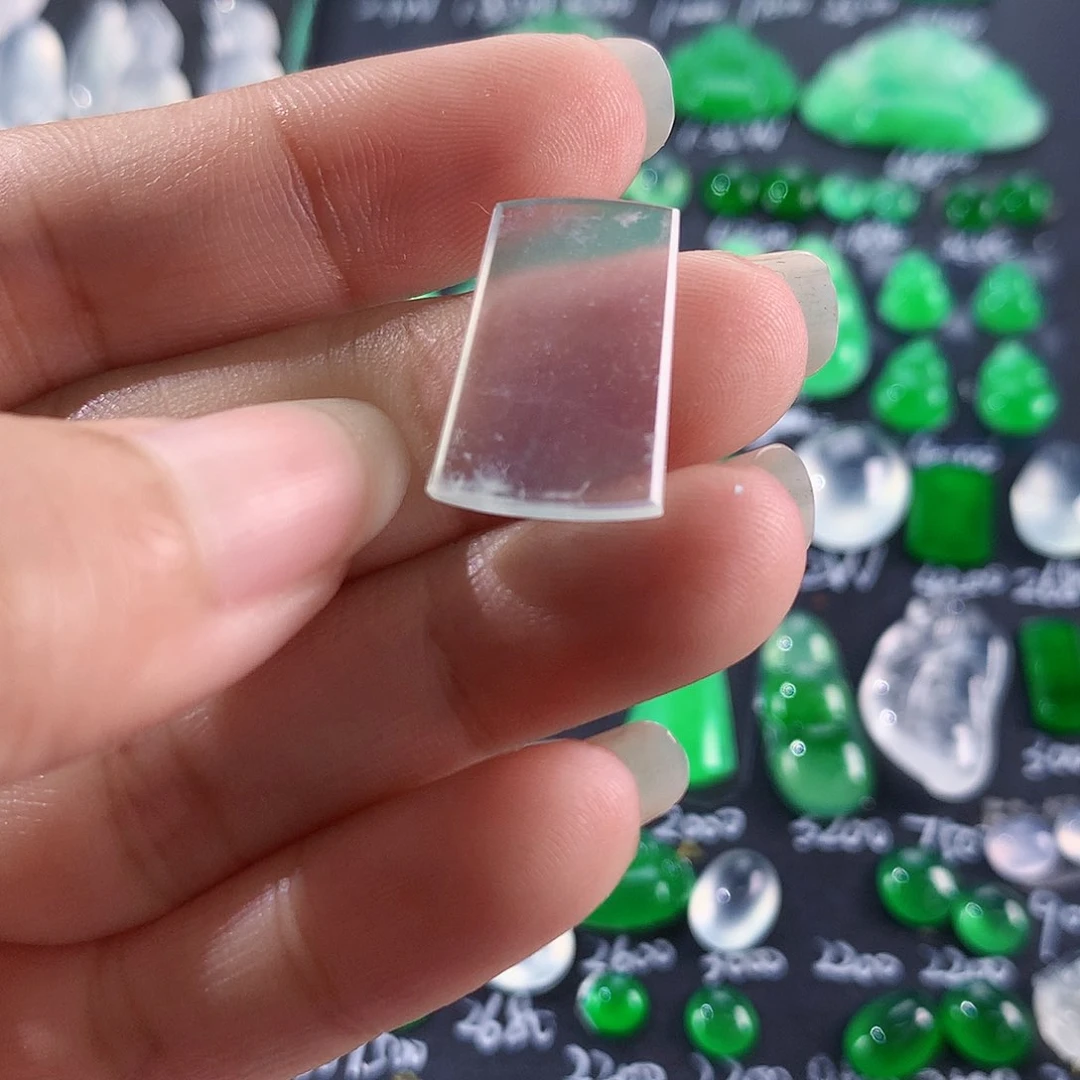 【闪购商品】翡翠颈饰未镶嵌无事牌