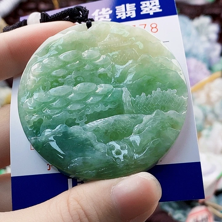 吊坠(不含链)未镶嵌翡翠