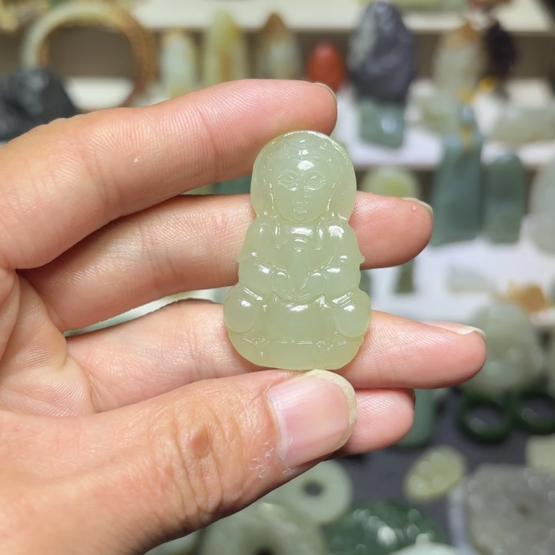 和田玉未镶嵌颈饰