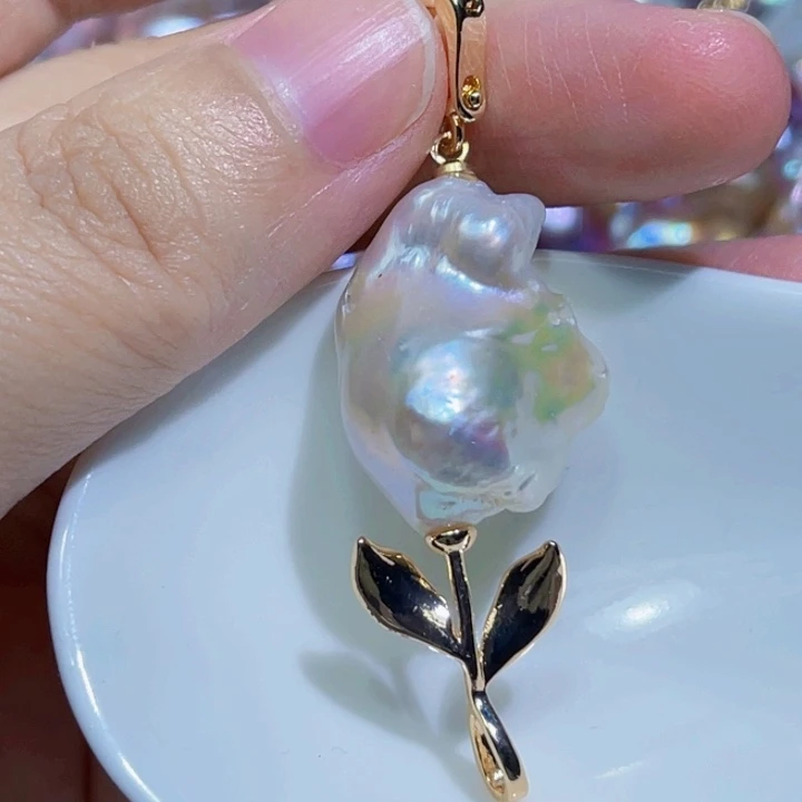 颈饰未镶嵌淡水珍珠