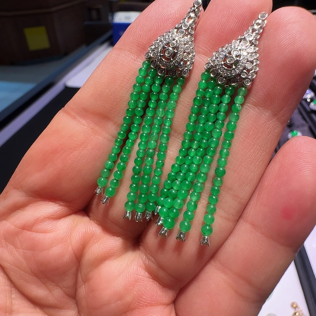 翡翠18K金镶嵌耳饰