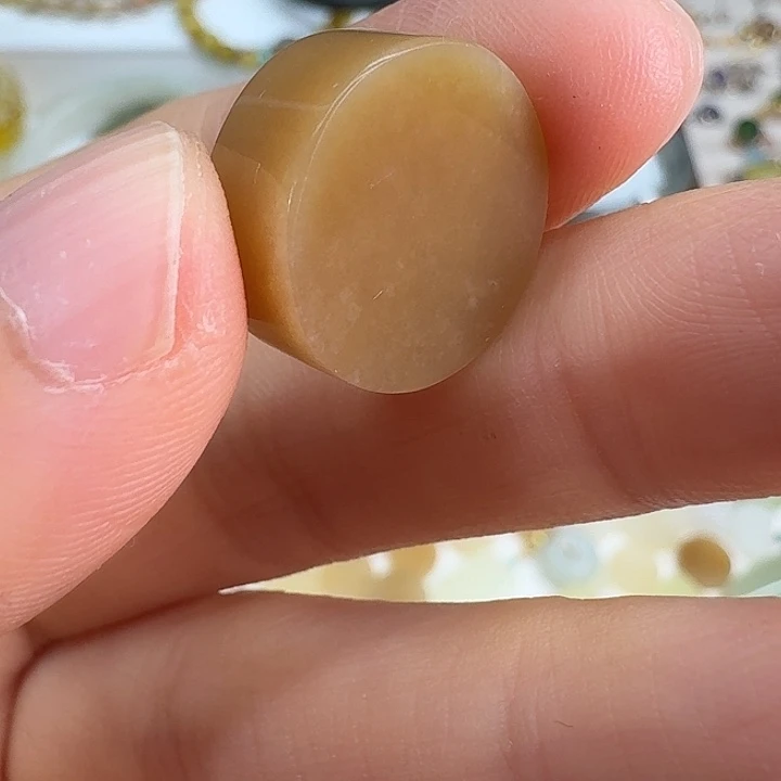 翔***和田玉（糖玉）未镶嵌颈饰