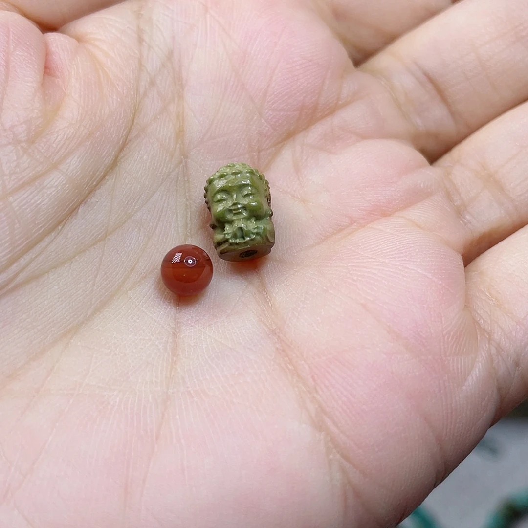 未镶嵌配饰南红玛瑙