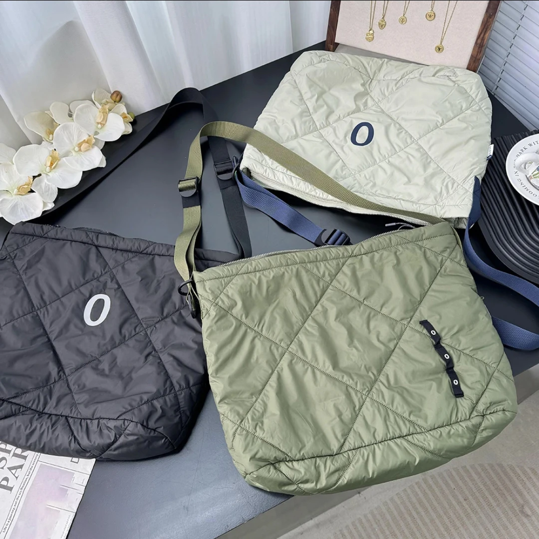 新新定制-拉链开合菱格绗缝加厚包休闲单肩斜挎包33821