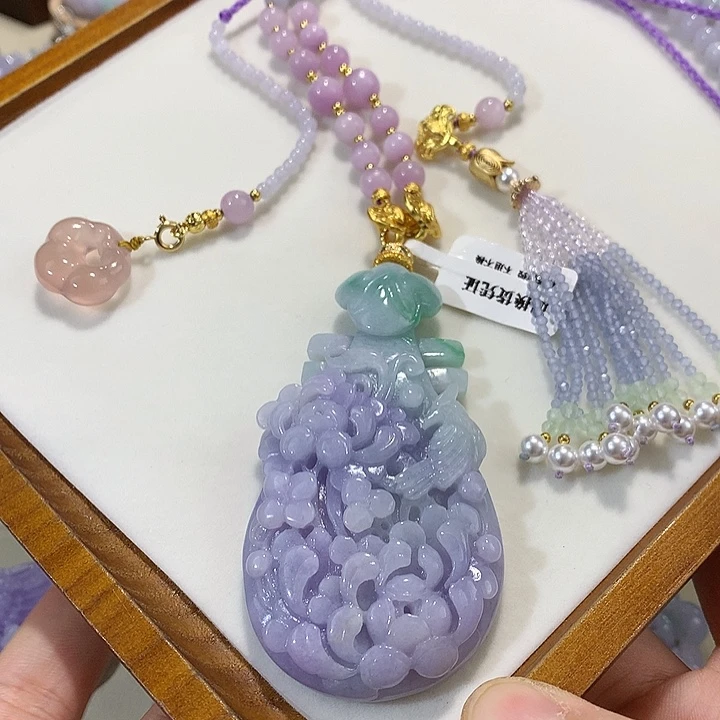 翡翠未镶嵌颈饰翡翠吊坠