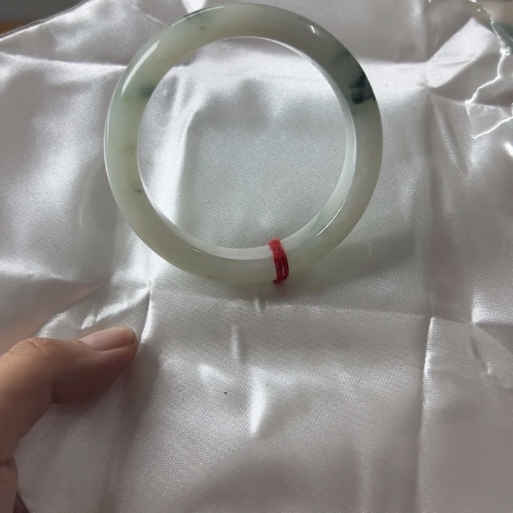 翡翠未镶嵌手镯缅甸翡翠手镯