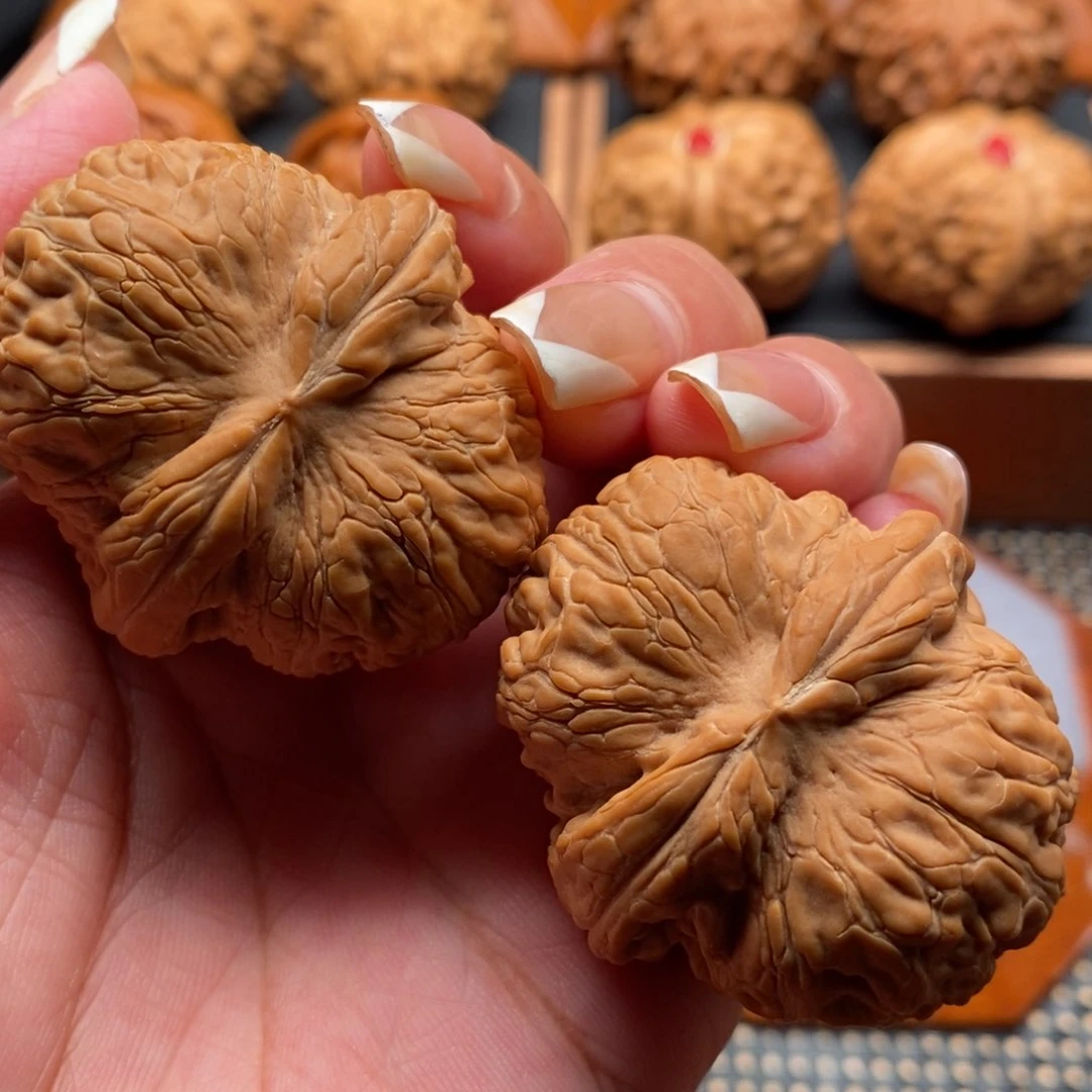 把件文玩核桃冰****?元宝