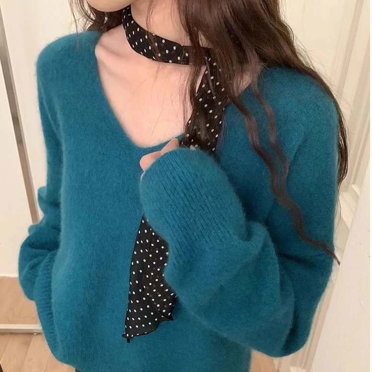 慵懒风蓝色软糯浣熊绒v领毛衣打底内搭针织衫女韩国秋季上衣外穿