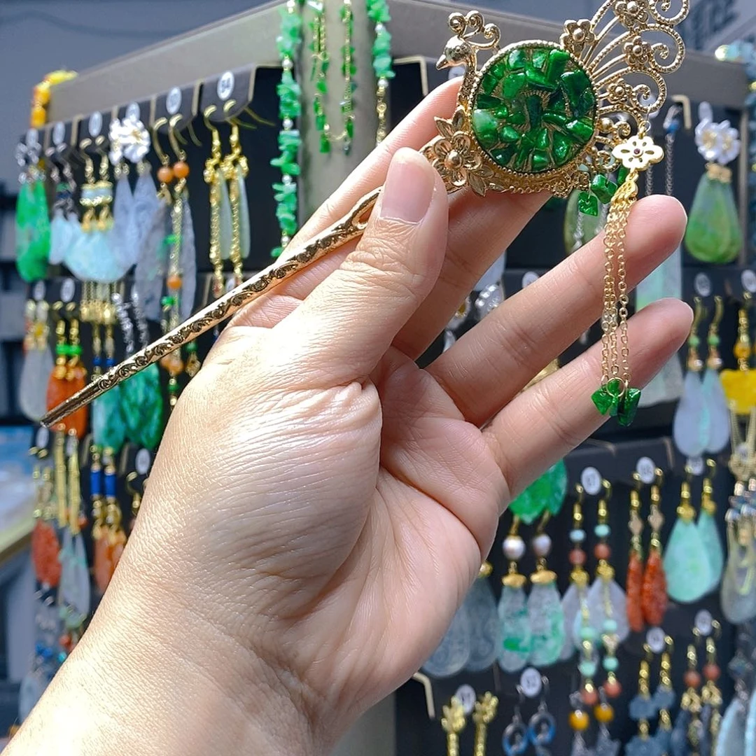 未镶嵌翡翠耳饰翡翠