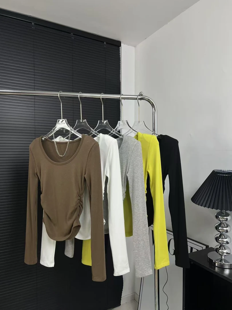 【MO RAN】显瘦褶皱U领辣妹T恤