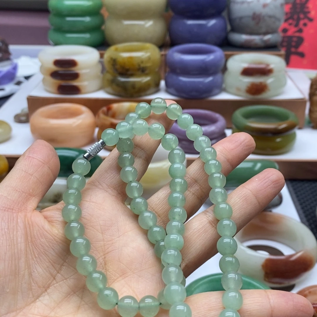 石英岩玉未镶嵌手镯