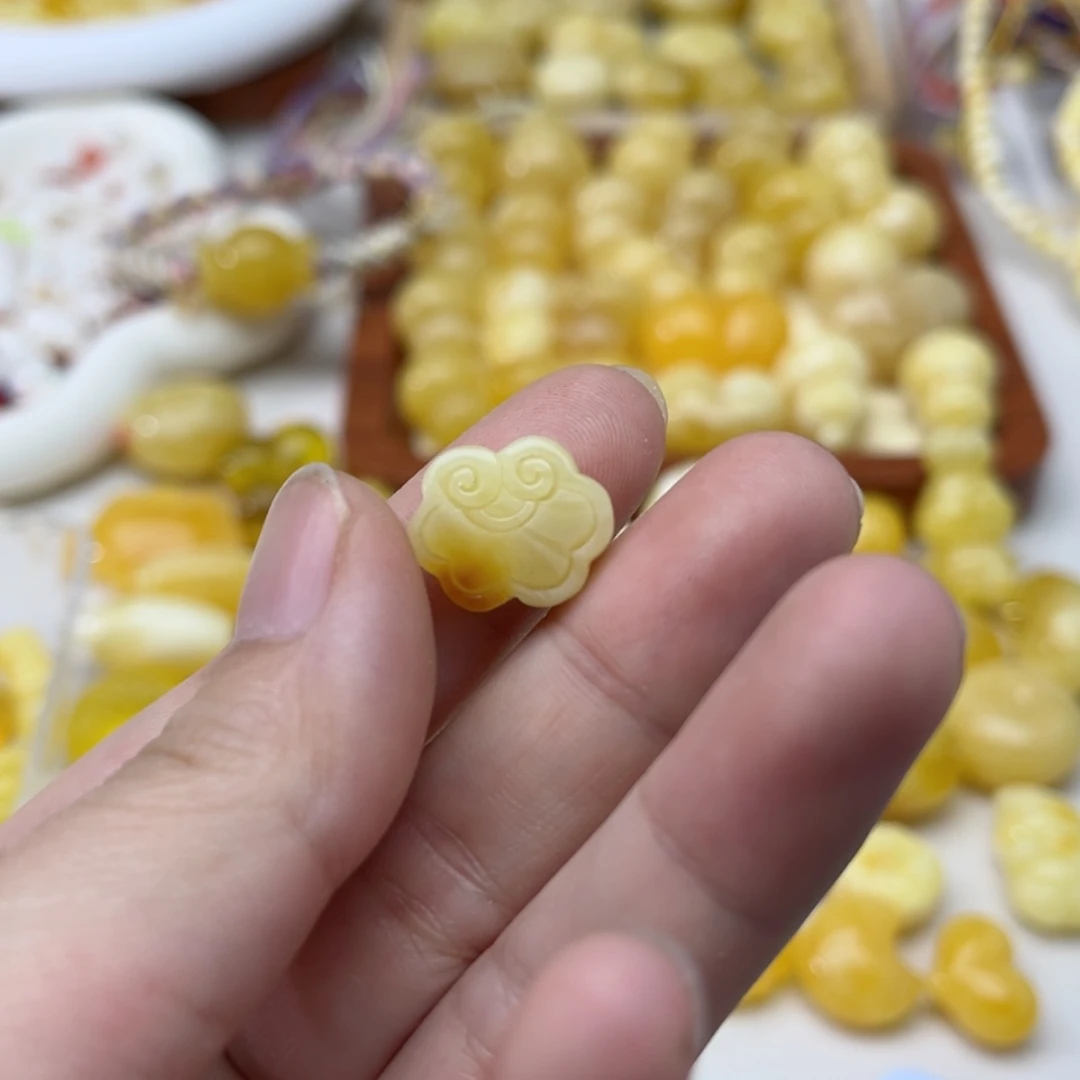 【闪购商品】未镶嵌蜜蜡裸石配饰