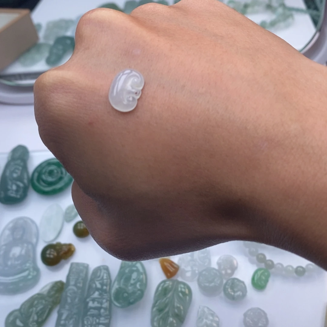 翡翠未镶嵌手链天然a货翡翠66