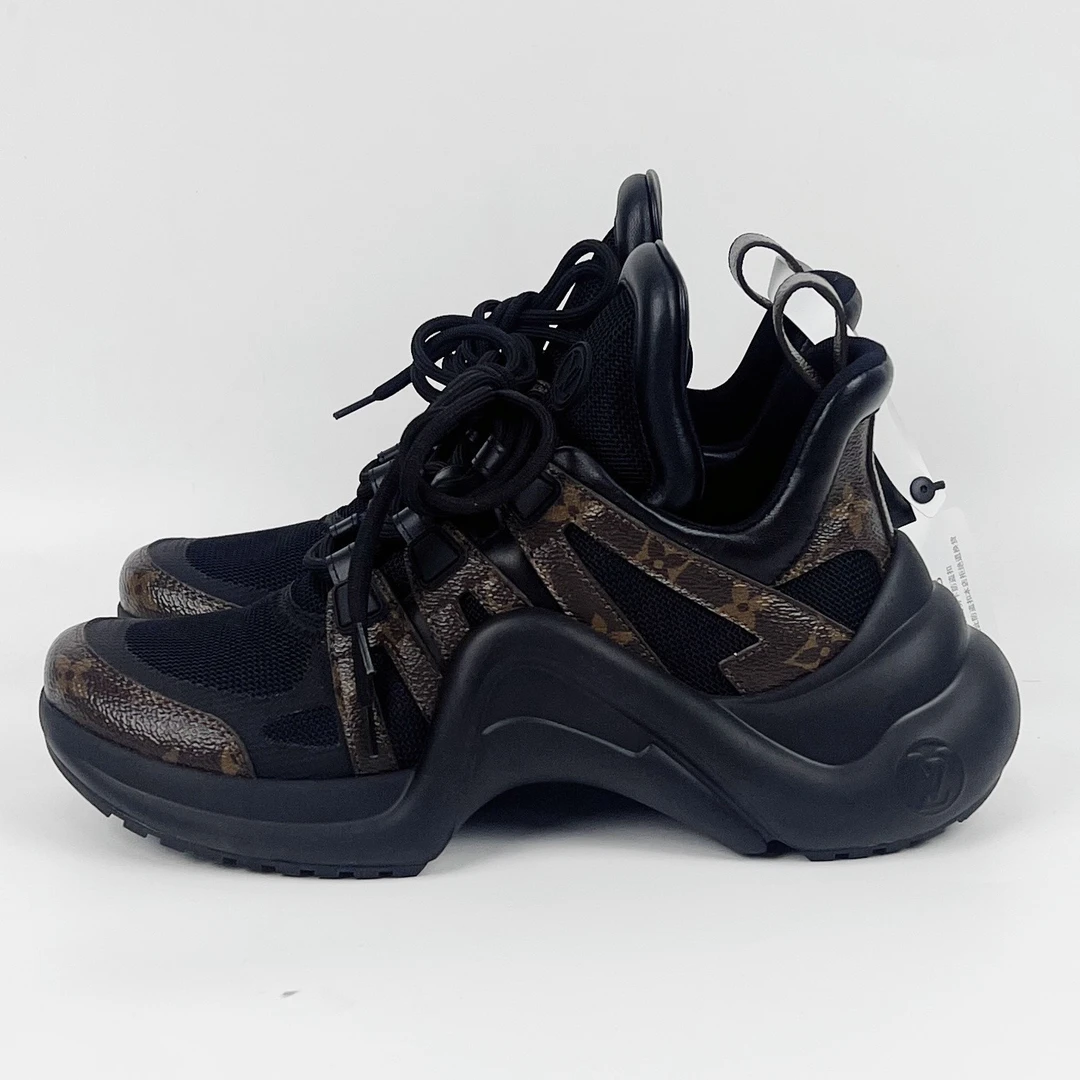 99新 LouisVuitton/路易威登 39码 黑色老花老爹鞋 99新 xz0148