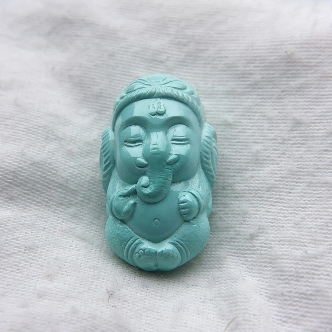 绿松石颈饰未镶嵌