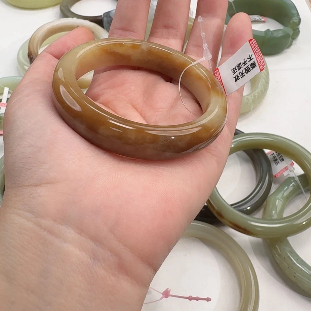 和田玉未镶嵌颈饰53