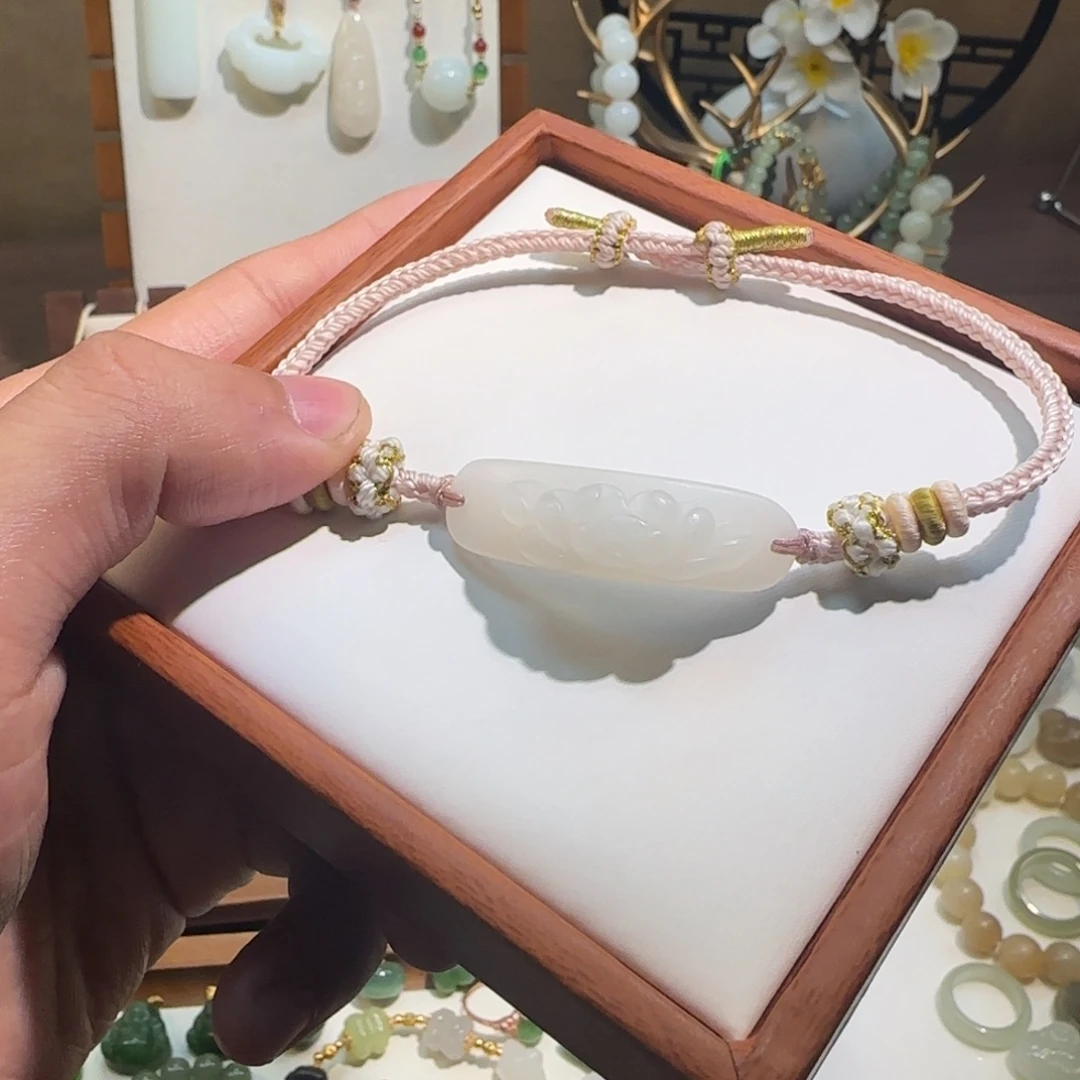 小****和田玉未镶嵌手绳